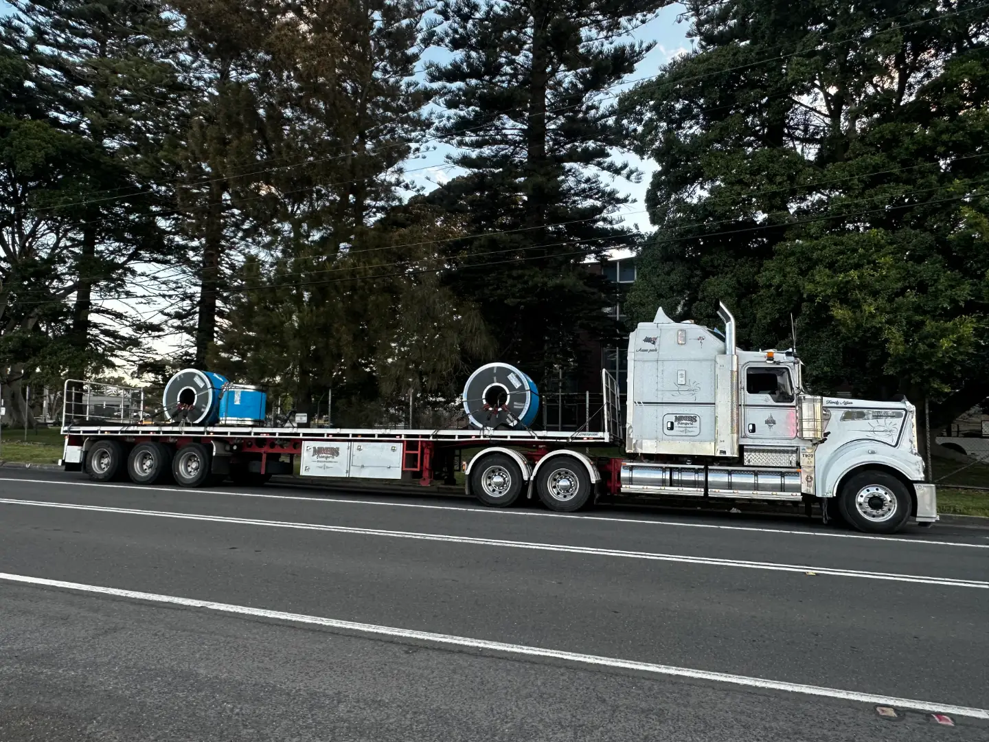 Miners Transport Flat-Top Truck